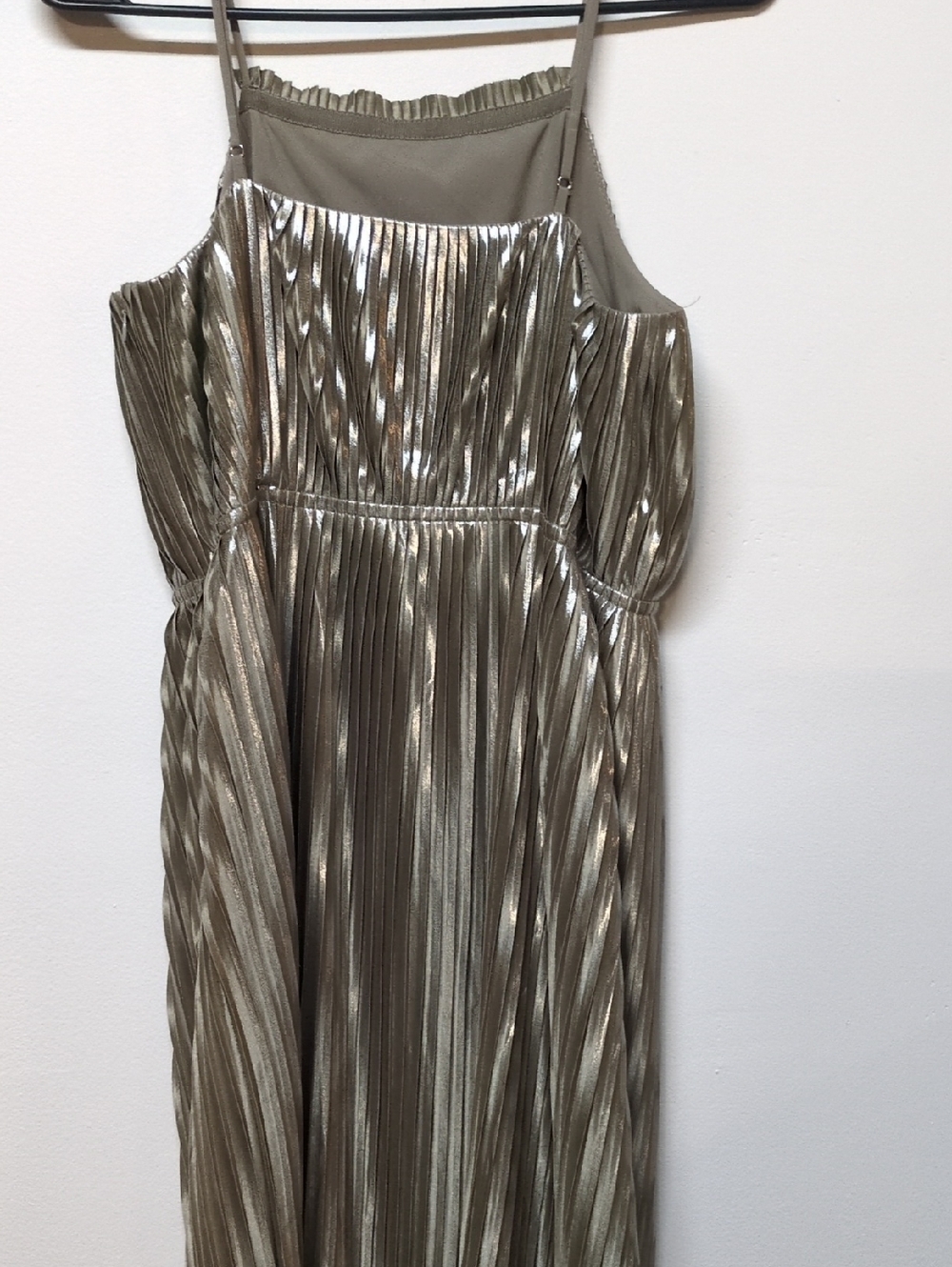 Bannana Republic Metallic Silver Pleated Midi Dress, Size 2 - Picture 8 of 9